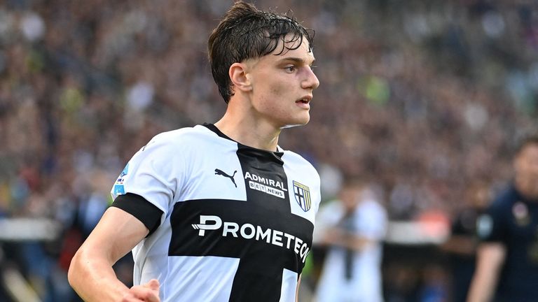 Giovanni Leoni (Parma Calcio) trägt ab sofort das Trikot des FC Liverpool.