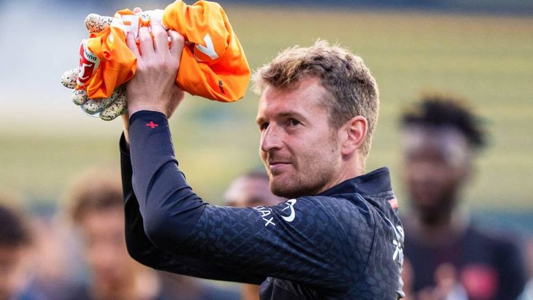Auch Lukas Hradecky wird Bayer Leverkusen aller Voraussicht nach verlassen. 