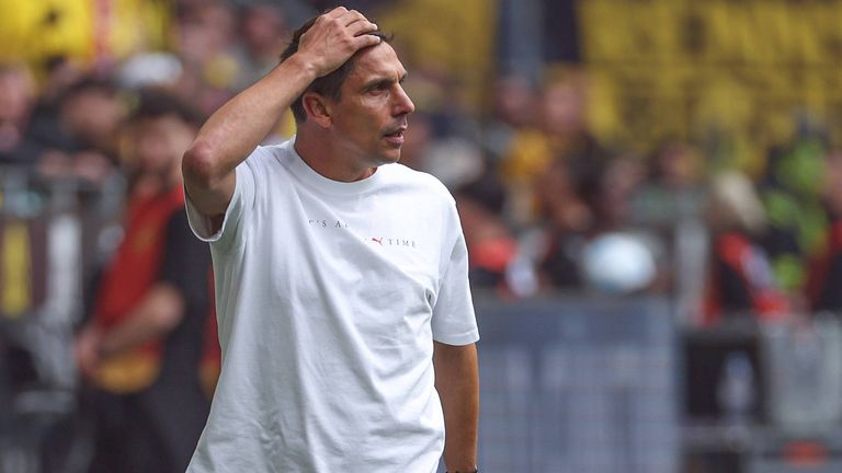 Holstein-Coach Marcel Rapp ist gegen die Handschlag-Regel.