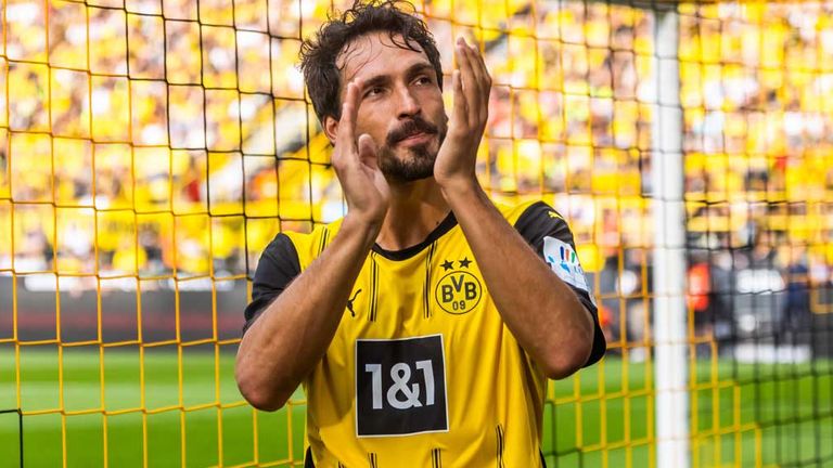 Mats Hummels verabschiedet sich von den Dortmunder Fans.