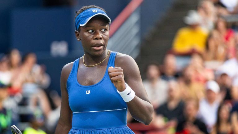 Victoria Mboko deklassiert Coco Gauff im Achtelfinale.