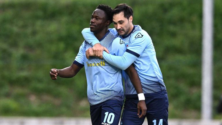 Mohamed Ali Zoma (links) wechselt aus der Serie C zum 1. FC Nürnberg.