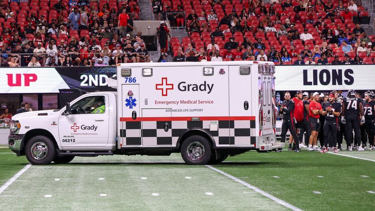 Morice Norris von den Detroit Lions wurde direkt mit dem Krankenwagen abtransportiert. 