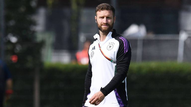 Shkodran Mustafi wird Co-Trainer der deutschen U21.