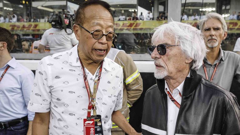 Ong Beng Seng Owner (l.) im Gespräch mit Bernie Ecclestone.