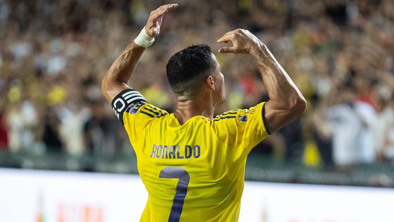 Christiano Ronaldo bejubelt seinen Elfmeter zum Rekord-Treffer.