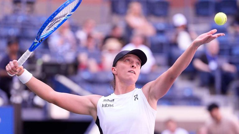 Turnierfavoritin Iga Swiatek zog ohne Probleme in Runde zwei der US Open ein.