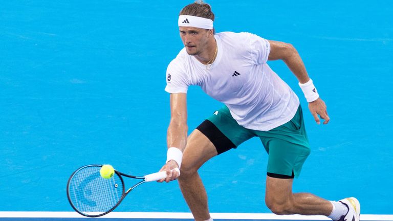 Alexander Zverev ist beim Mixed-Turnier der US Open früh ausgeschieden.