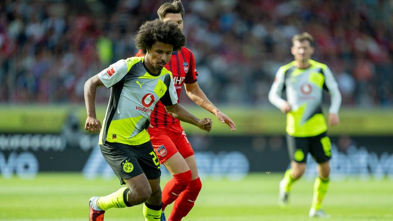 Das neue BVB-Auswärtstrikot sorgt für Diskussionen bei den Dortmund-Fans.