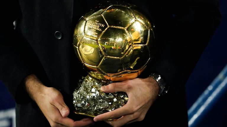 Wer schnappt sich den Goldenen Ball?