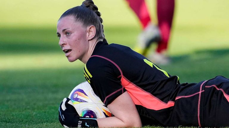 Die deutsche Torhüterin Rafaela Borggräfe muss sich derzeit Rassismus-Vorwürfen stellen.