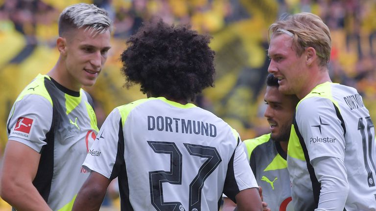BVB-Star Nico Schlotterbeck (l.) wird in die Nationalmannschaft zurückkehren. Das erklärte Bundestrainer Julian Nagelsmann.