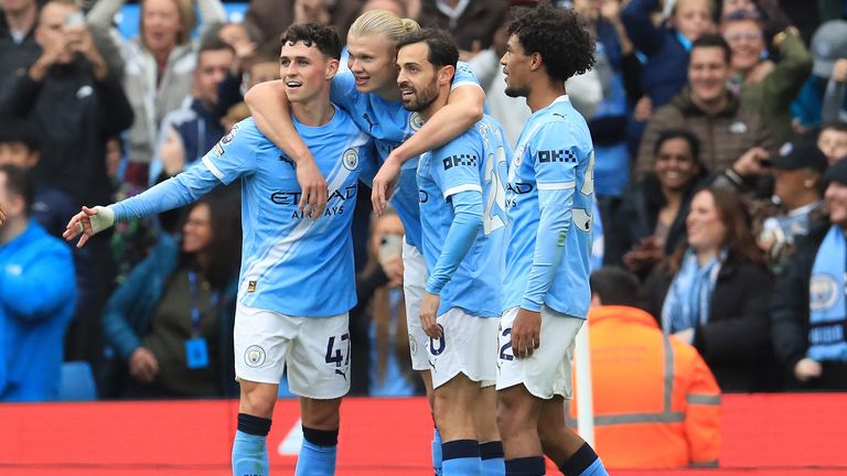 Im Topspiel der Woche trifft Manchester City auf Brentford. Die Sky Blues schossen sich vergangene Woche gegen Burnley bereits warm (5:1).  