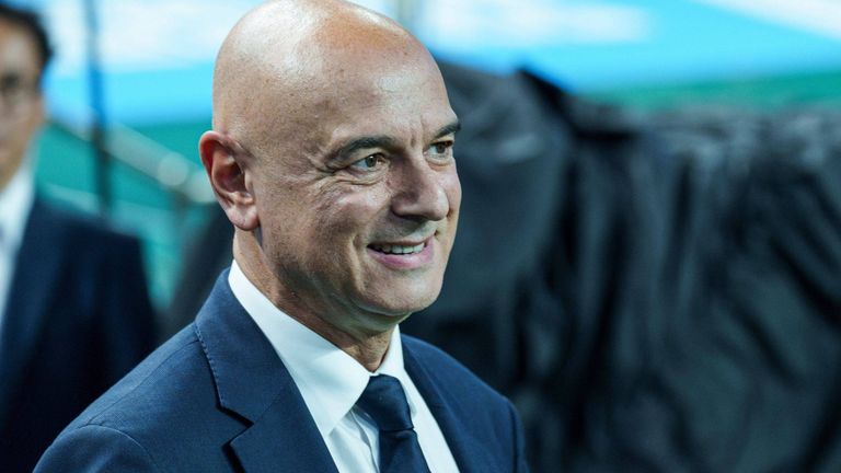  Daniel Levy tritt überraschend bei den Spurs zurück.