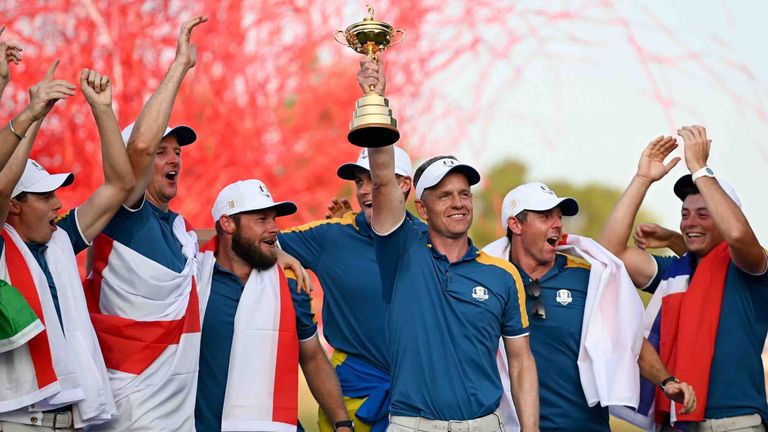 Team Europa feiert den Titel im Ryder Cup.