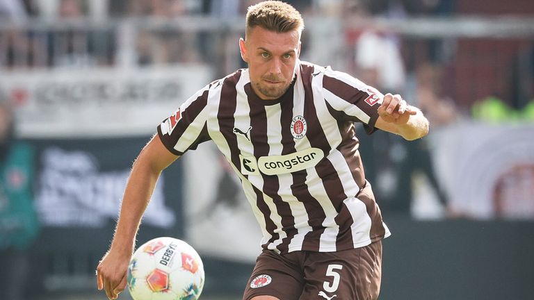 Hauke Wahl wird weiterhin für den FC St. Pauli auflaufen.