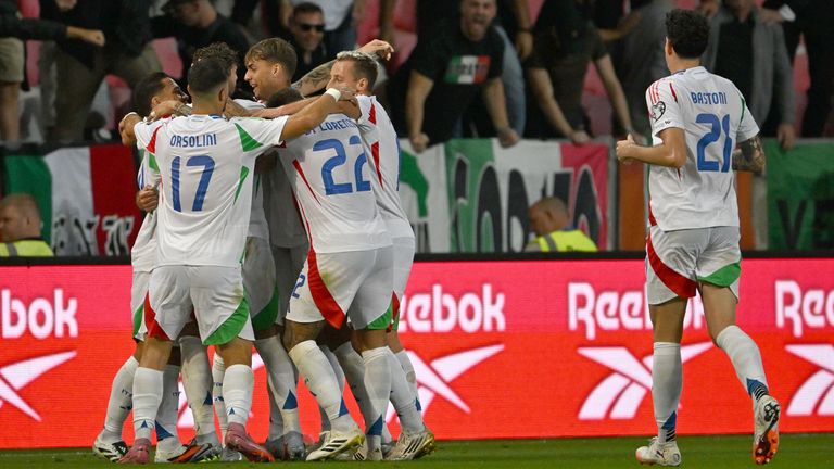 Italien bejubelt den entscheidenden Treffer durch Sandro Tonali.