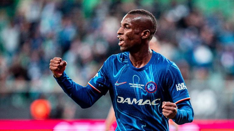 Nicolas Jackson hat beim FC Bayern große Ziele.