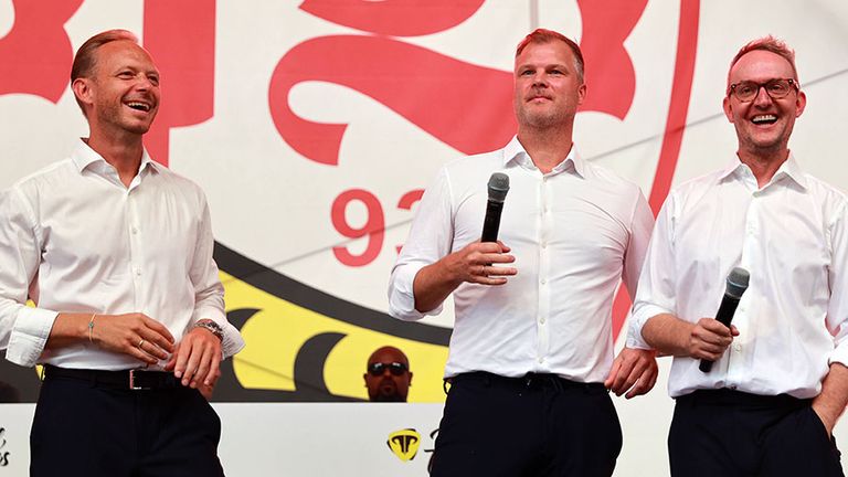 VfB-Marketingvorstand Rouven Kasper (von l.), Sportdirektor Fabian Wohlgemuth und Vorstandsvorsitzender Alexander Wehrle.