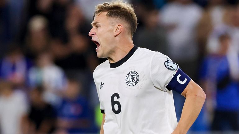 Joshua Kimmich bemängelt die Einstellung des DFB-Teams.