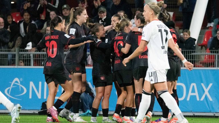 Bayer Leverkusen gewinnt das Verfolgerduell gegen Eintracht Frankfurt.