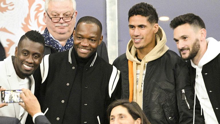 Blaise Matuidi (von l.), Steve Mandanda, Raphael Varane und Hugo Lloris wurden 2018 mit Frankreich Weltmeister.