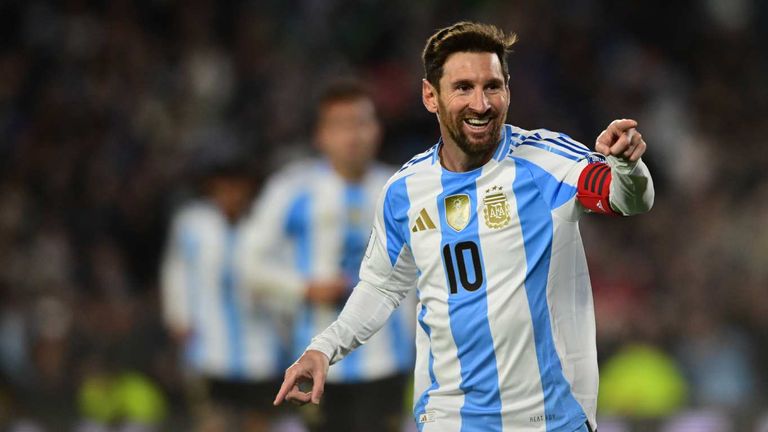 Lionel Messi qualifizierte sich mit der argentinischen Nationalmannschaft souverän für die anstehende WM 2026.