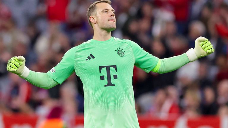 Manuel Neuer freut sich über den positiven Teamspirit.