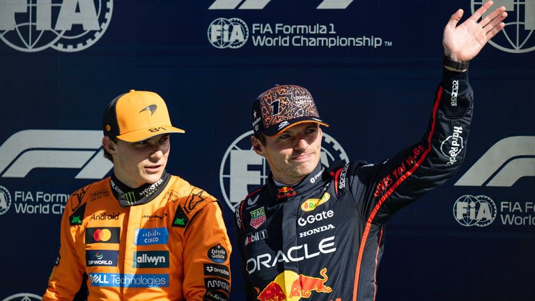 Noch hat Oscar Piastri (l.) einen großen Vorsprung in der WM - Jagt Max Verstappen McLaren trotzdem Engst ein?
