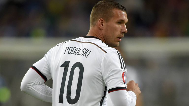 Auch Lukas Podolski durfte schon mit der 10 auflaufen.