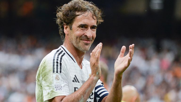 Raul steht auf der Liste bei Bayer Leverkusen als möglicher Trainer-Nachfolger von Erik ten Hag.