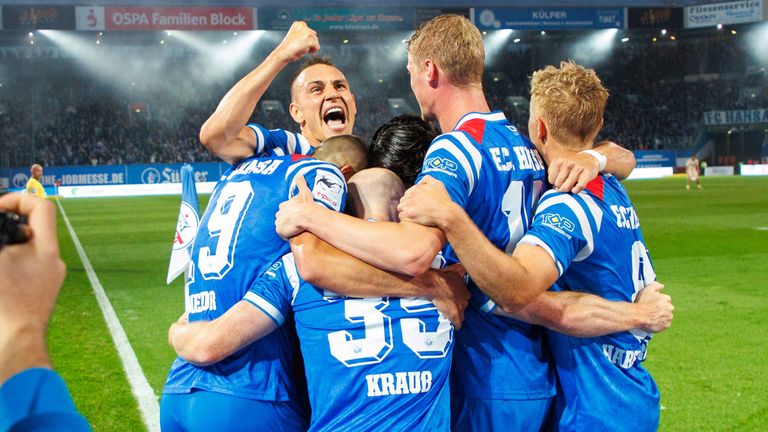 Hansa Rostock fügt 1860 München die erste Niederlage der Saison zu.