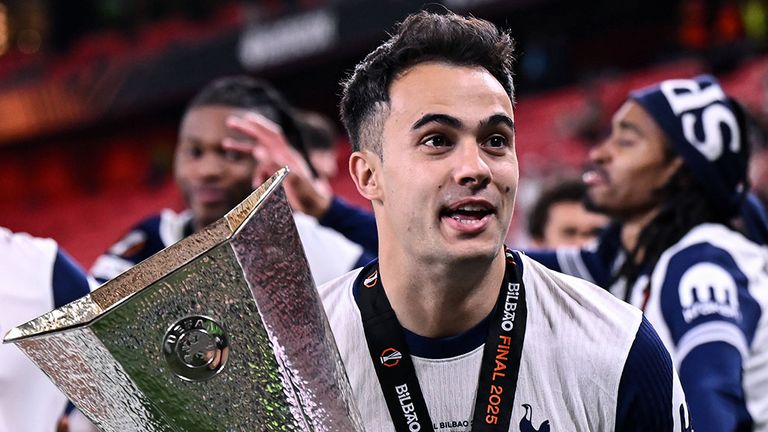 SERGIO REGUILON: Stand zuletzt bei Tottenham Hotspur unter Vertrag. Marktwert: 6 Millionen Euro.