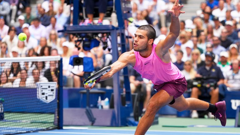 Carlos Alcaraz steht im Halbfinale der US Open.