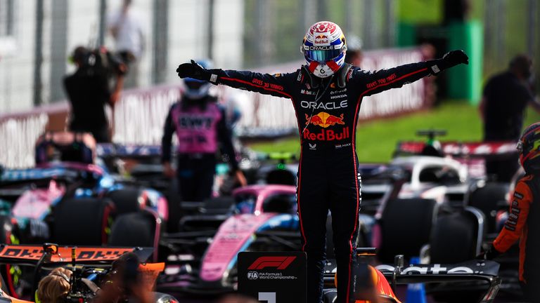 Max Verstappen fuhr in Monza vor McLaren auf Rang eins.  