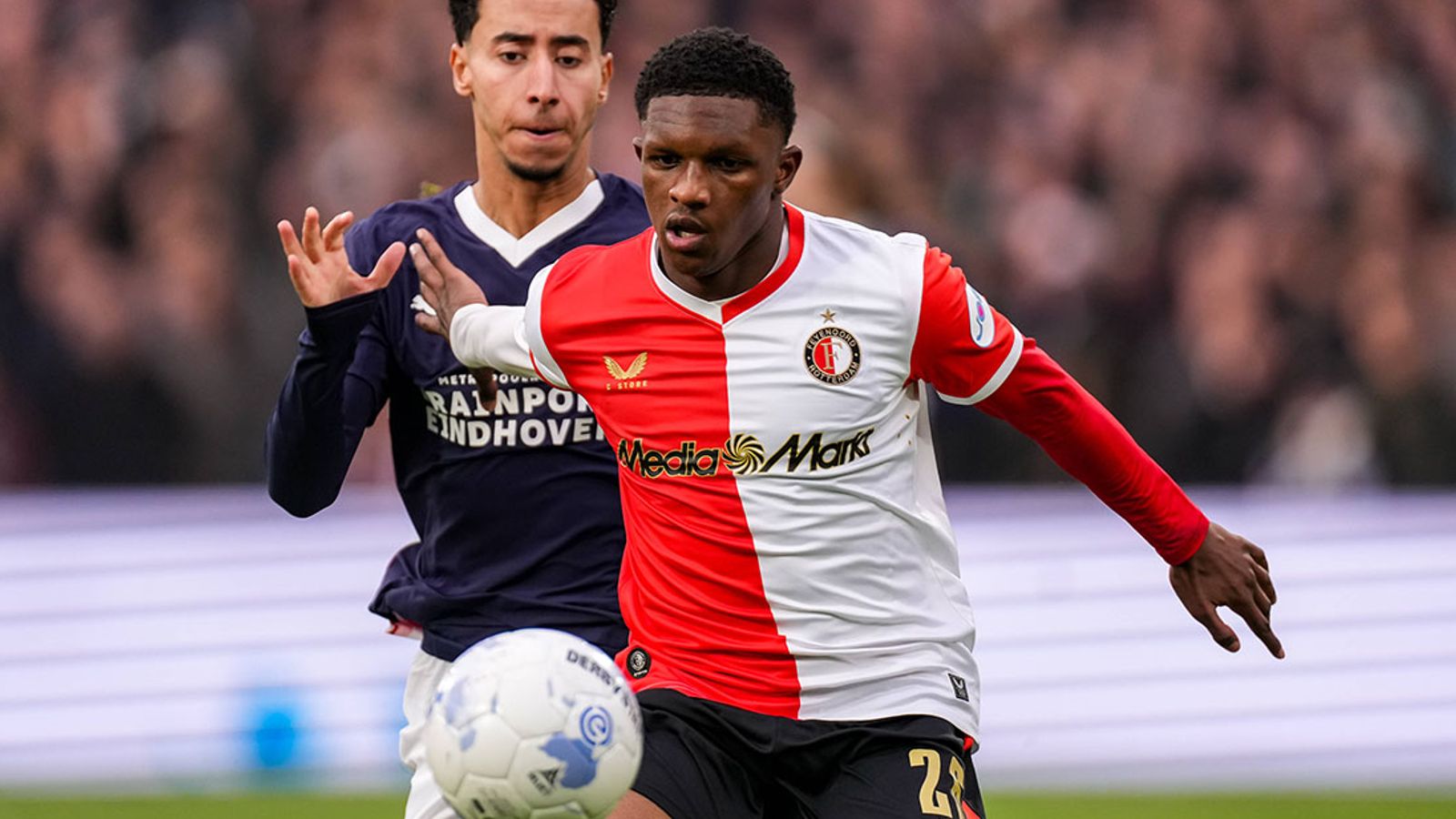 FC Bayern will Holland-Juwel Givairo Read!