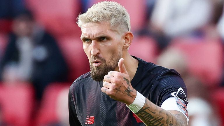 Robert Andrich von Bayer Leverkusen ist seit unfassbaren 38 Auswärtsspielen in der Bundesliga ohne Niederlage. 