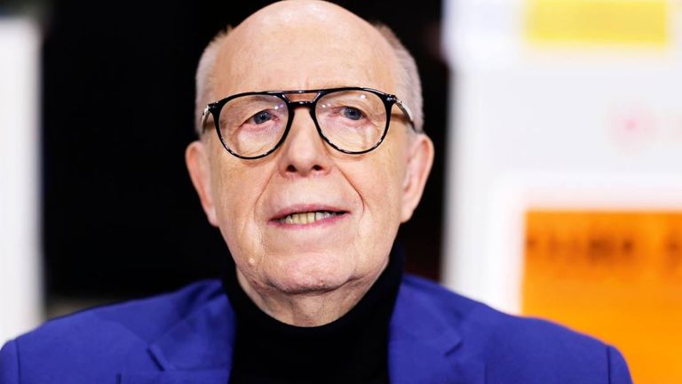 Ex-Leverkusen-Geschäftsführer Reiner Calmund fiebert dem Topspiel am Samstagabend entgegen. 