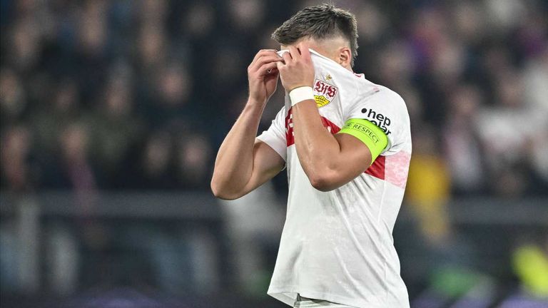 Ermedin Demirovic und der VfB Stuttgart mussten sich dem FC Basel mit 0:2 geschlagen geben.