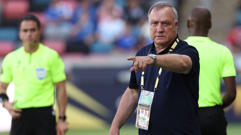 Dick Advocaat und Curacao träumen von der WM.
