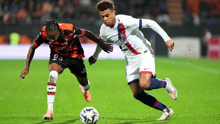 Ein Einsatz von Desire Doue (r.) in der Champions League gegen den FC Bayern ist fraglich.