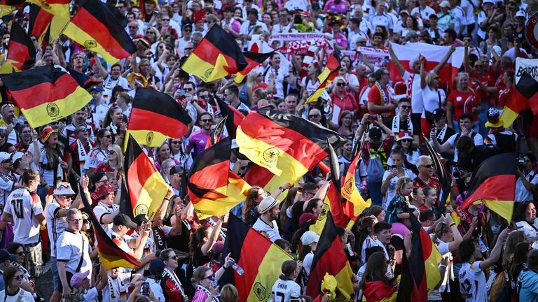 Die WM-Tickets sind laut FIFA in Deutschland begehrt.
