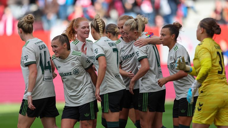 Die Bayern-Frauen bekommen es im Pokal-Achtelfinale mit Ingolstadt zu tun.