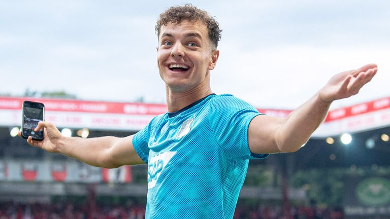 Fisnik Asllani steht beim FC Bayern auf der Liste.