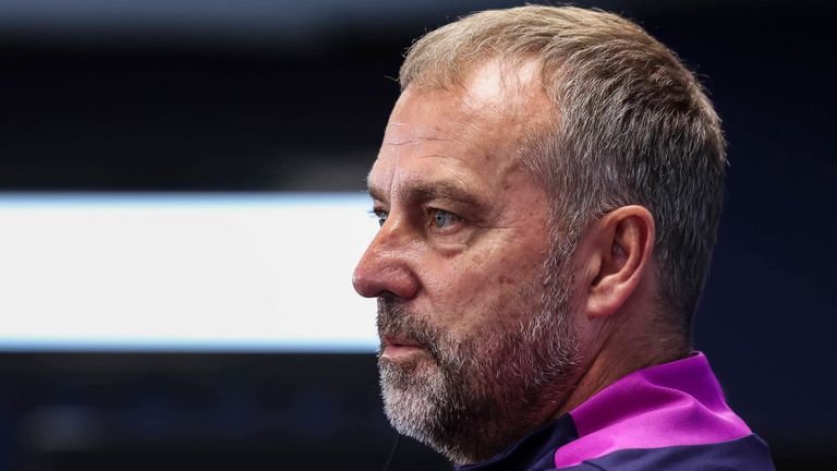 Hansi Flick verpasst den Clasico bei Real Madrid.