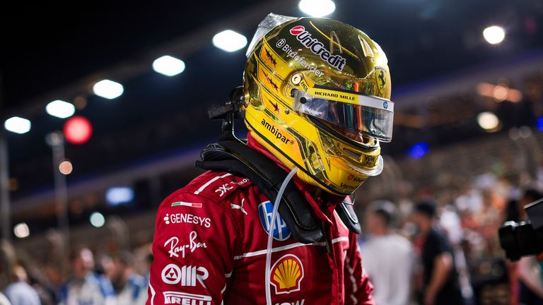 Lewis Hamilton wird nach dem Rennen in Singapur bestraft.