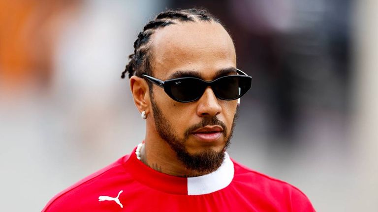 Lewis Hamilton ist genervt von den Horner-Gerüchten bei Ferrari. 