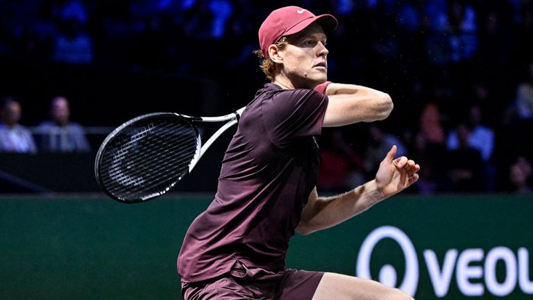 Sinner siegt im Achtelfinale der ATP-Masters gegen Shelton.