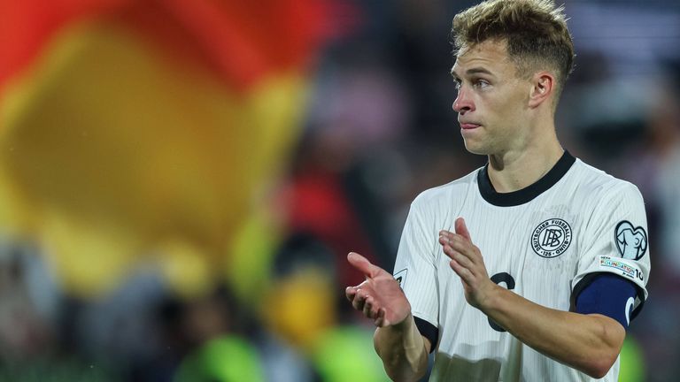 Wo spielt Joshua Kimmich in der Nationalelf? Bundestrainer Julian Nagelsmann will sich nicht endgültig festlegen. 