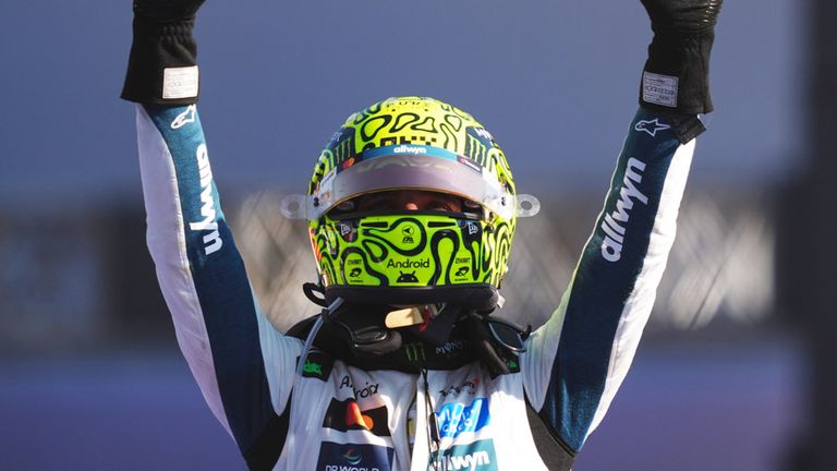 Lando Norris hat vier Rennen und zwei Sprints vor dem Saisonende die WM-Führung von seinem Teamkollegen Oscar Piastri übernommen.